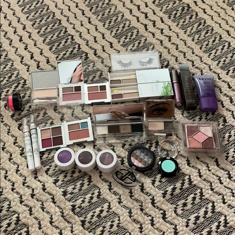 Eyeshadow bundle